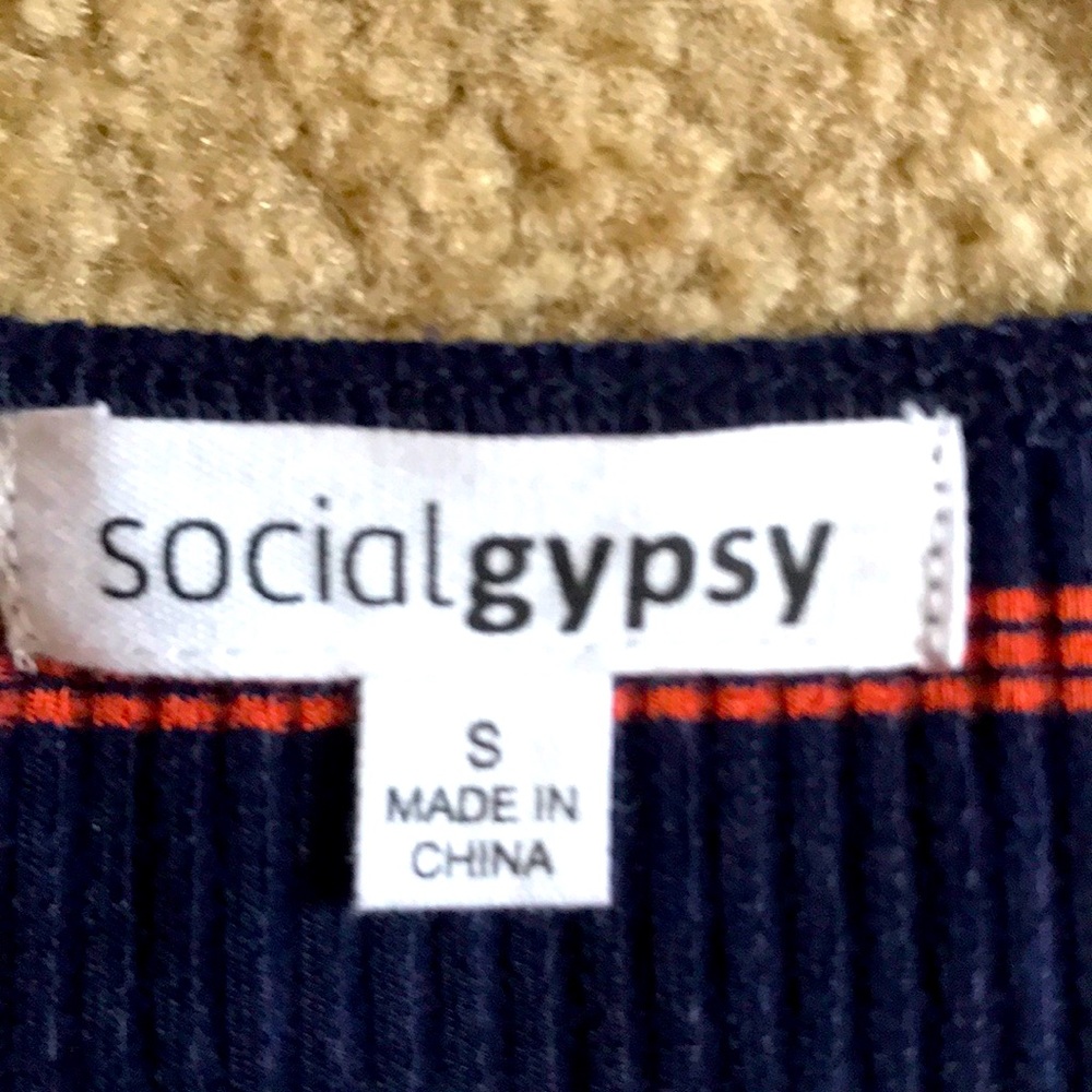 Social Gypsy Womens dress - Picture 3 of 5